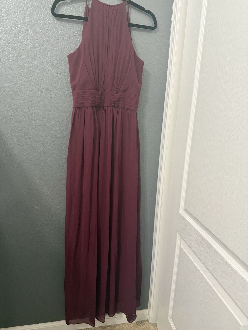 David's Bridal Wine/Burgandy long chiffon highneck size 10 Used once - Picture 3 of 8